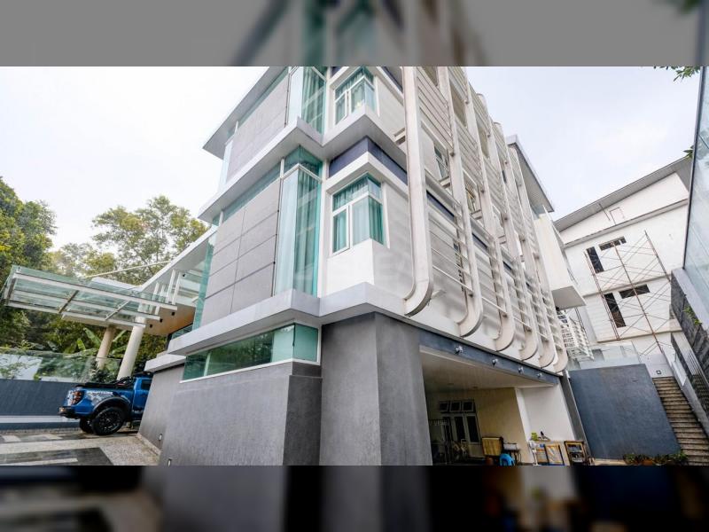 3.5 STOREY BUNGALOW - COUNTRY HEIGHTS DAMANSARA