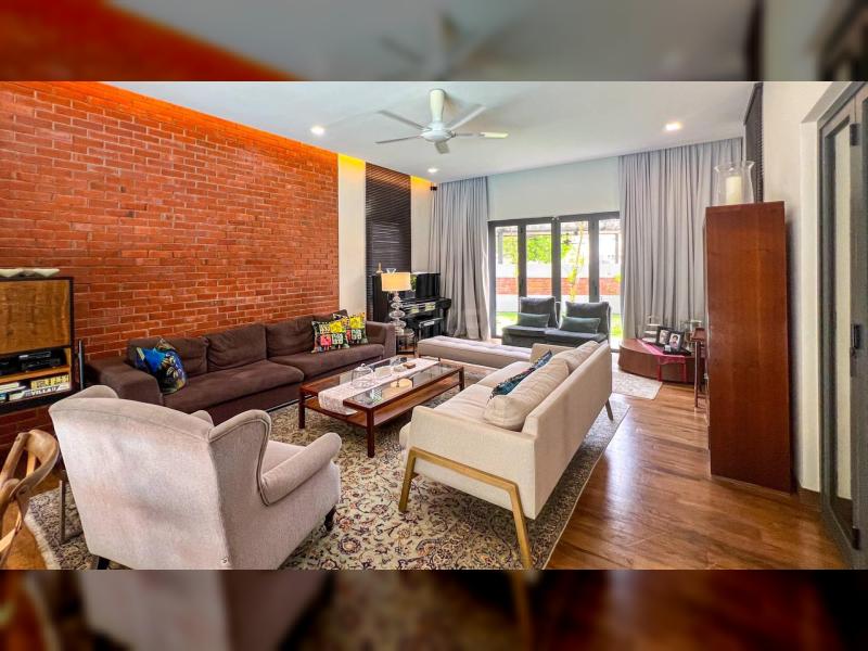 UNIQUE BUNGALOW FACING GOLF COURSE - TROPICANA INDAH PETALING JAYA