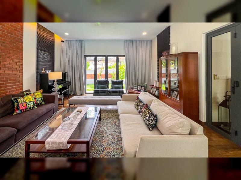 UNIQUE BUNGALOW FACING GOLF COURSE - TROPICANA INDAH PETALING JAYA