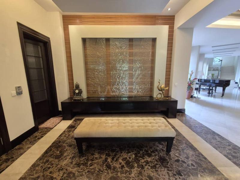 Bangsar Hill Bungalow, Kuala Lumpur | Modern Fully furnished Bungalow with huge Pool