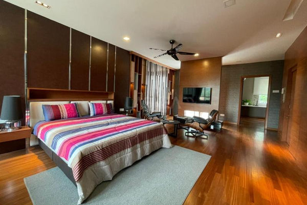 Corner Unit Brand New 3 Storey Semi D Villa Penchala in Kampung Sg Penchala KL